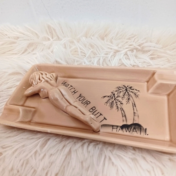 Vintage Novelty Ashtray - Ceramic - Picture 4 of 8